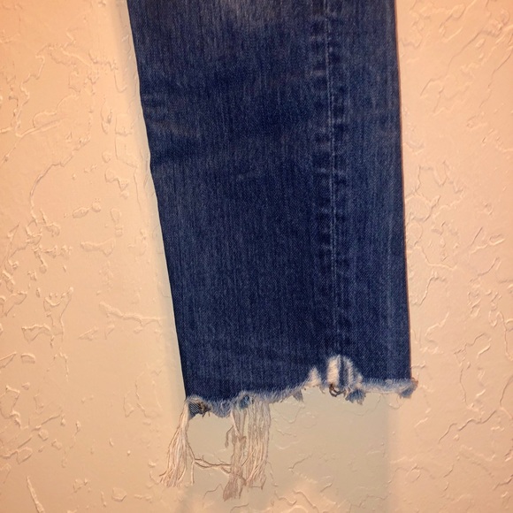 Dark wash distressed MadeWell perfect summer jean - Picture 3 of 5